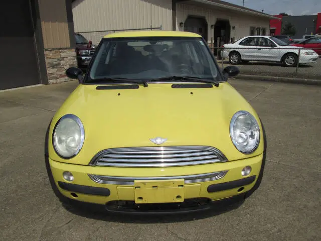 2004 MINI Cooper Cooper photo 3