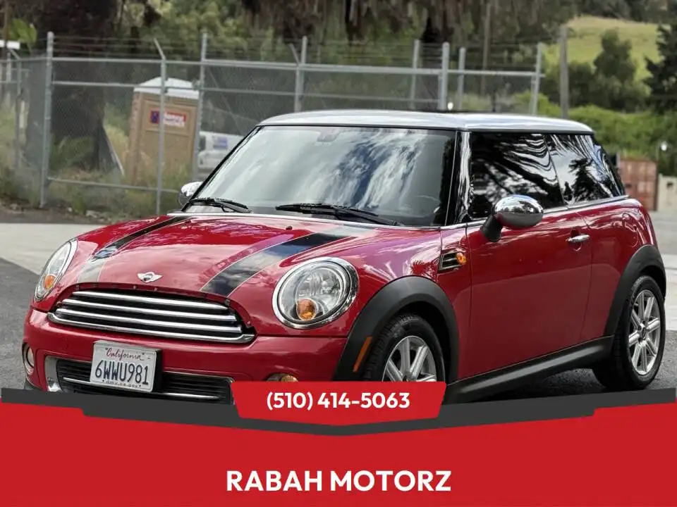 2011 MINI Cooper Base's photo