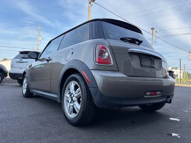 2012 MINI Cooper Base photo 4