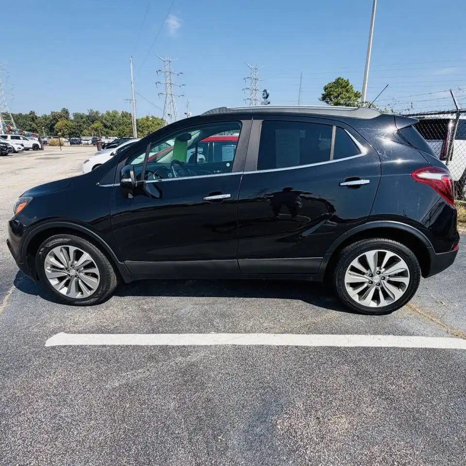2018 Buick Encore Preferred's photo