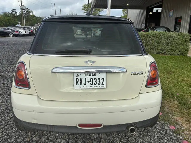 2008 MINI Cooper Base photo 4