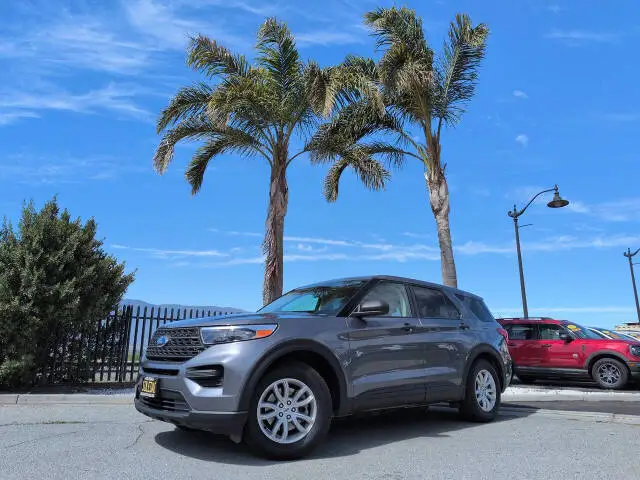2021 Ford Explorer Base RWD photo 1