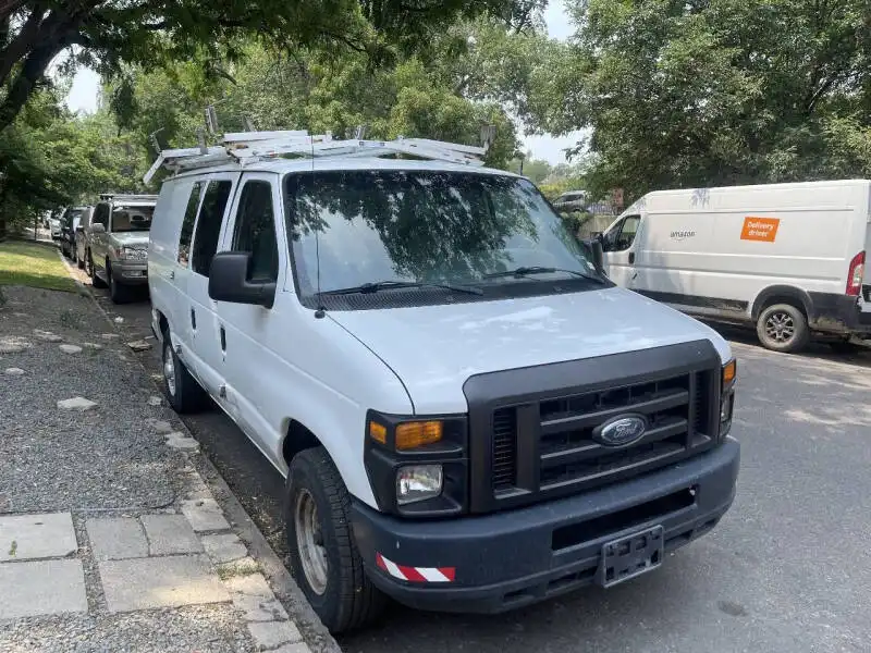 2008 Ford E-Series E-250 Van's photo