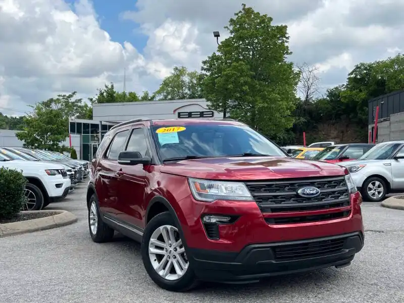 2017 Ford Explorer XLT FWD's photo
