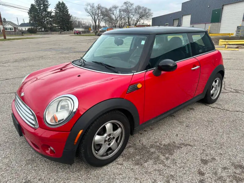2009 MINI Cooper Base photo 1
