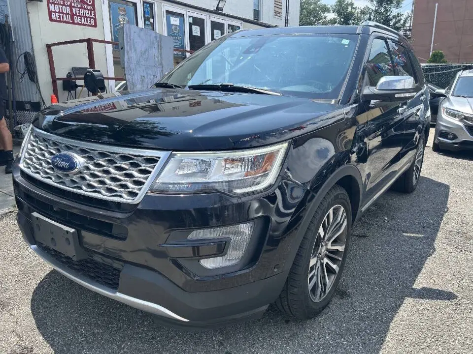 2017 Ford Explorer Platinum 4WD photo 3