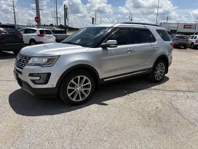 2017 Ford Explorer Limited 4WD's photo