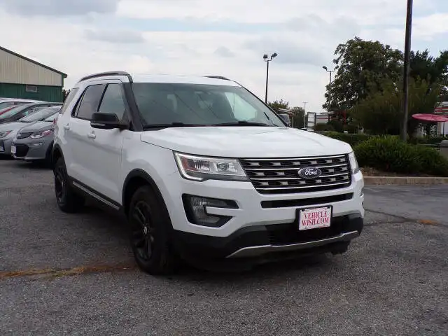 2016 Ford Explorer XLT FWD's photo