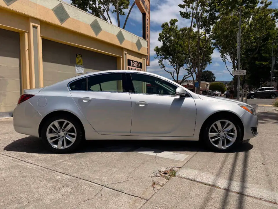2016 Buick Regal Base photo 4