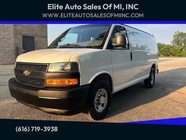 2018 Chevrolet Express 2500 Work Van HD's photo
