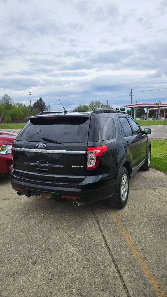 2014 Ford Explorer Base photo 5
