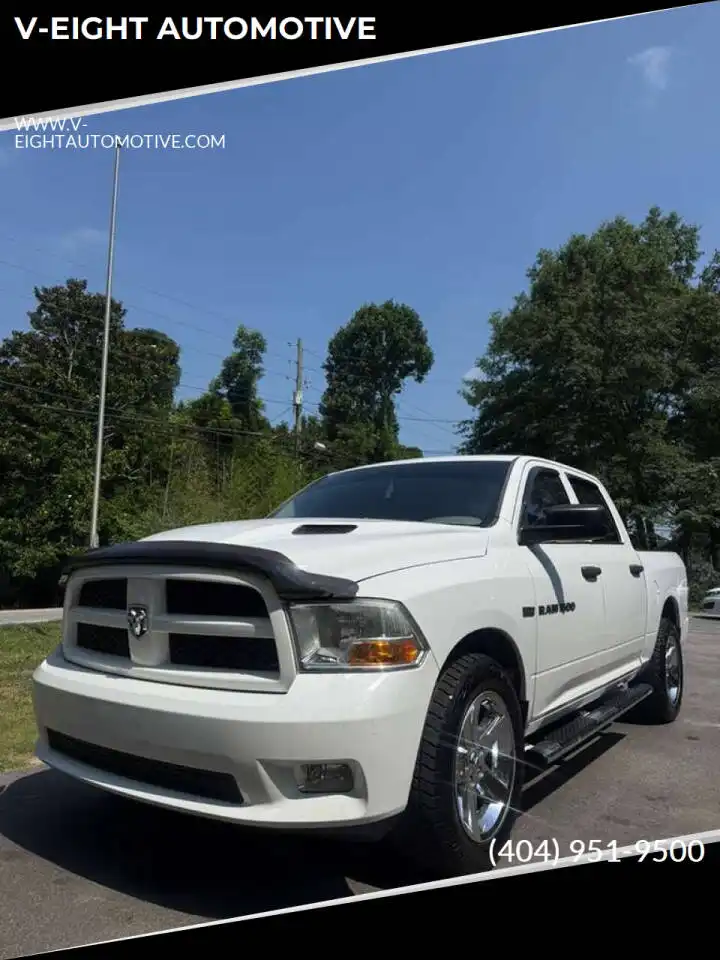2012 RAM 1500 ST 4x4 Crew Cab's photo