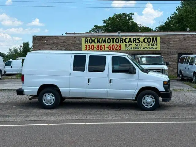 2013 Ford E-Series E-250 Van photo 1