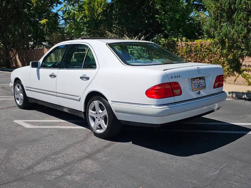 1997 Mercedes-Benz E-Class E320 photo 4