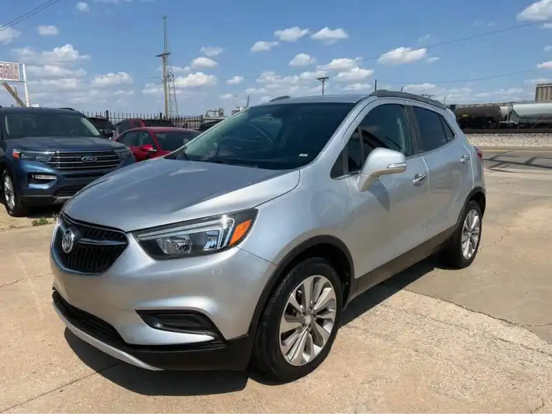 2017 Buick Encore Preferred's photo