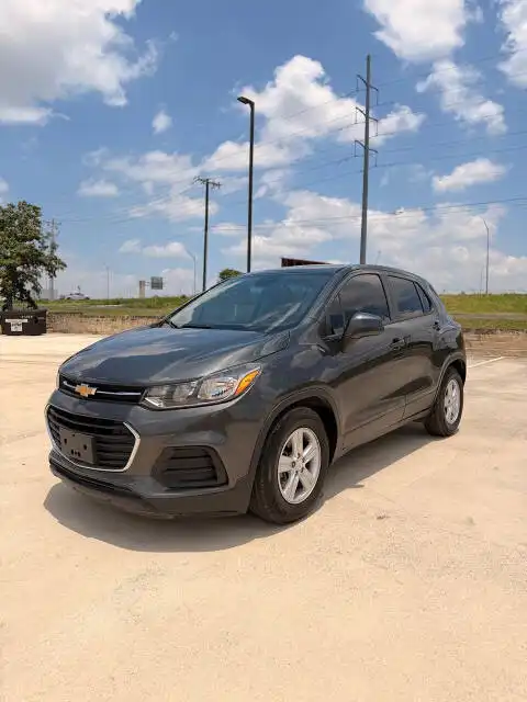 2019 Chevrolet Trax LS's photo