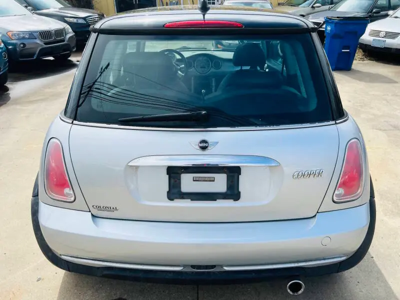2005 MINI Cooper Base photo 4