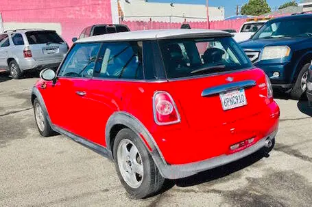 2011 MINI Cooper Base photo 4