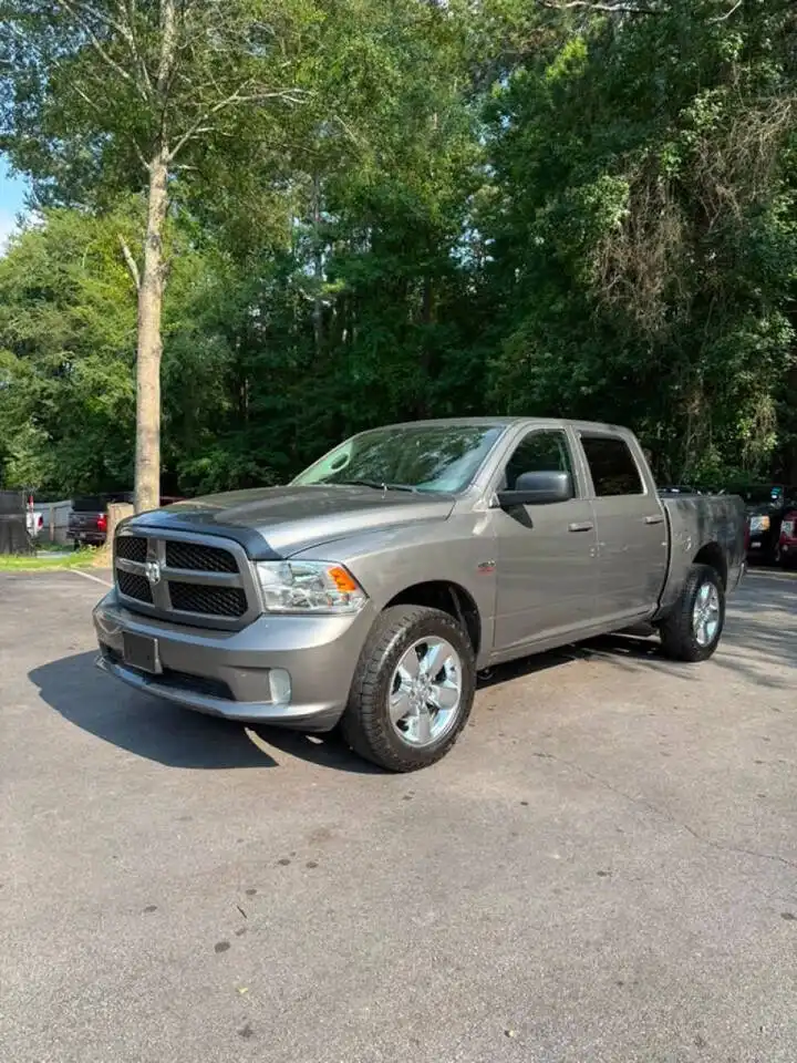 2013 RAM 1500 Express 4x4 Crew Cab's photo