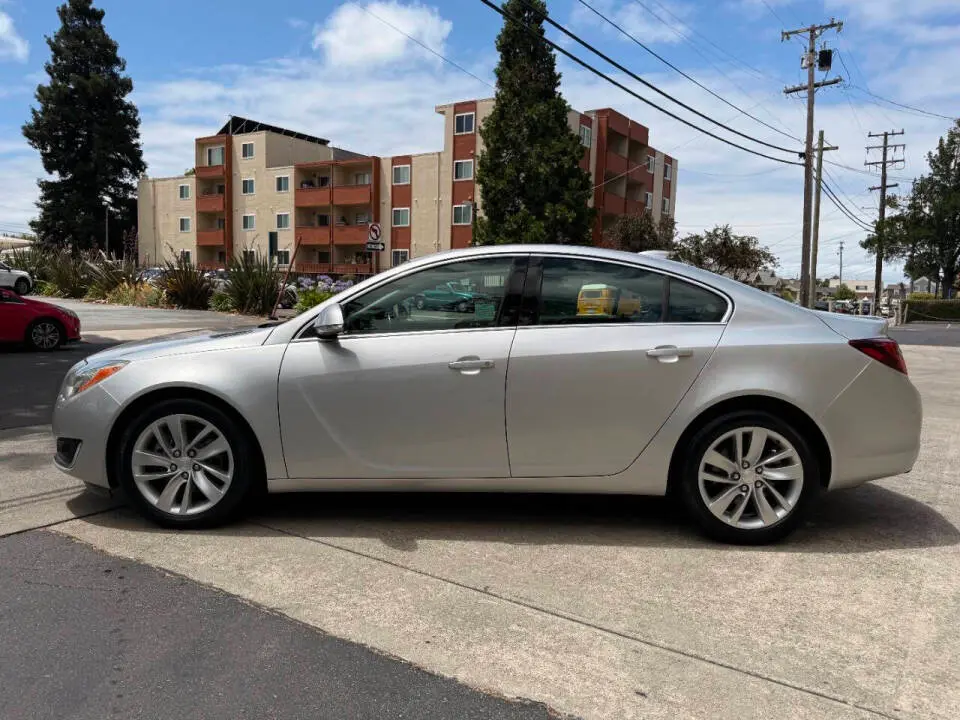 2016 Buick Regal Base photo 3