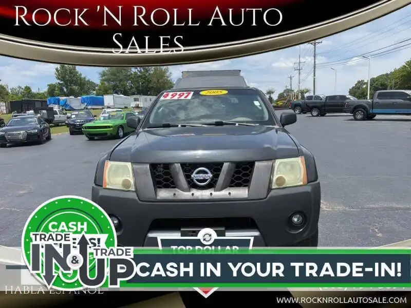 2005 Nissan Xterra SE's photo