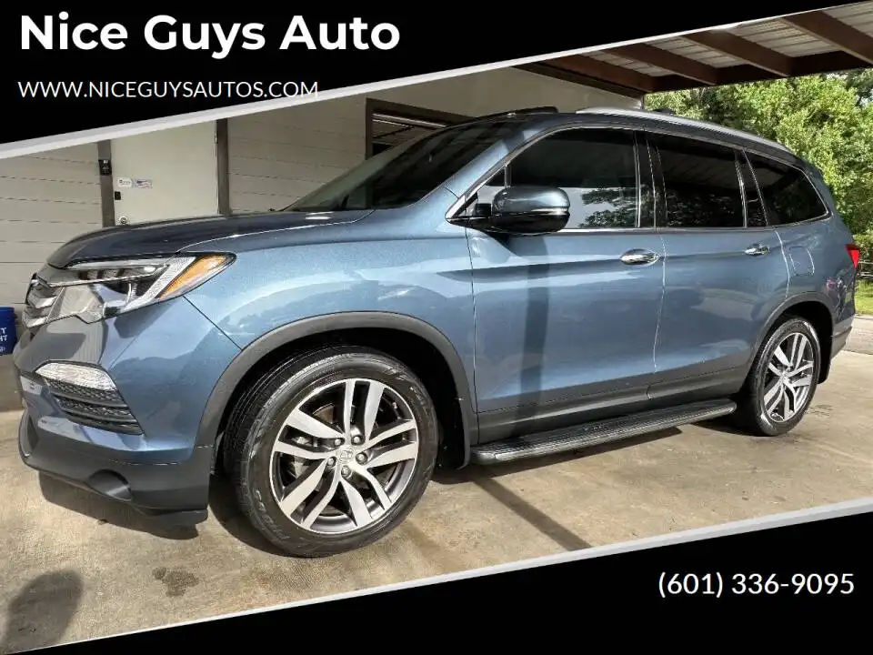 2017 Honda Pilot 2WD Touring's photo