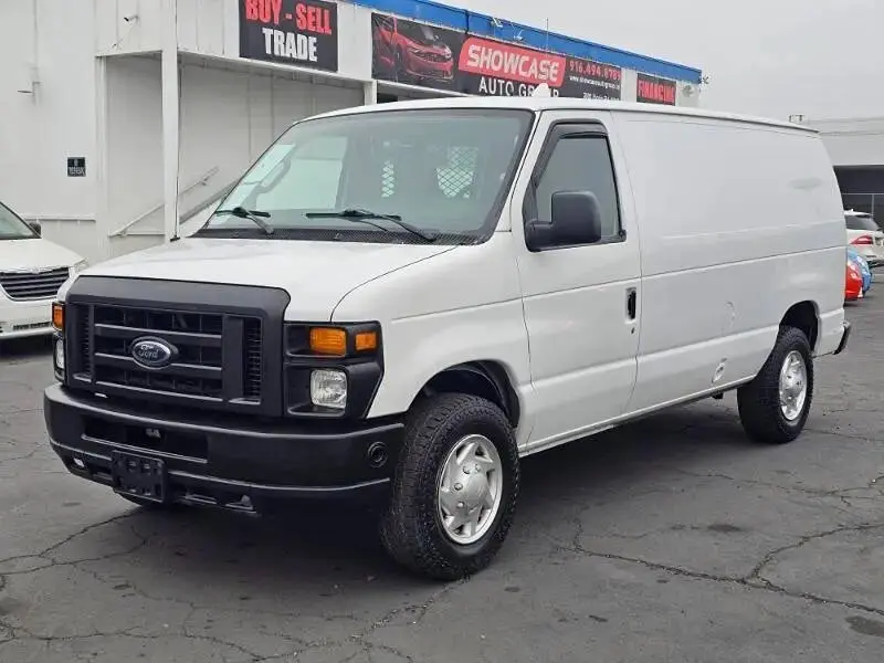 2012 Ford E-Series E-250 Van photo 3