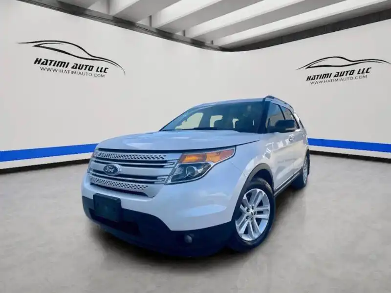 2012 Ford Explorer XLT's photo