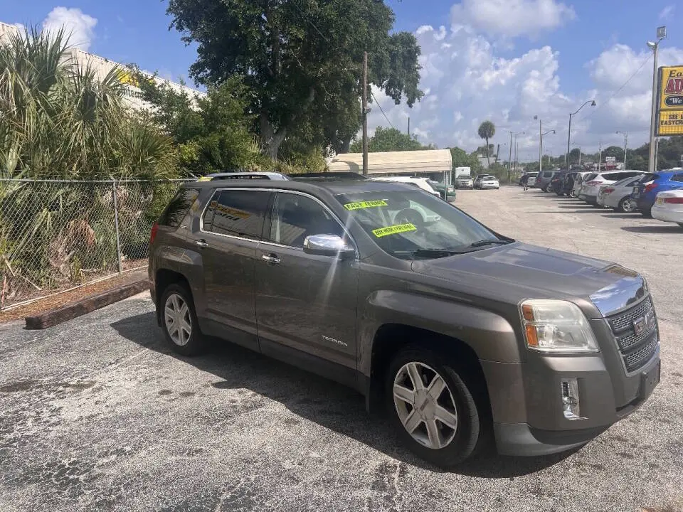 2011 GMC Terrain SLT2 FWD photo 4