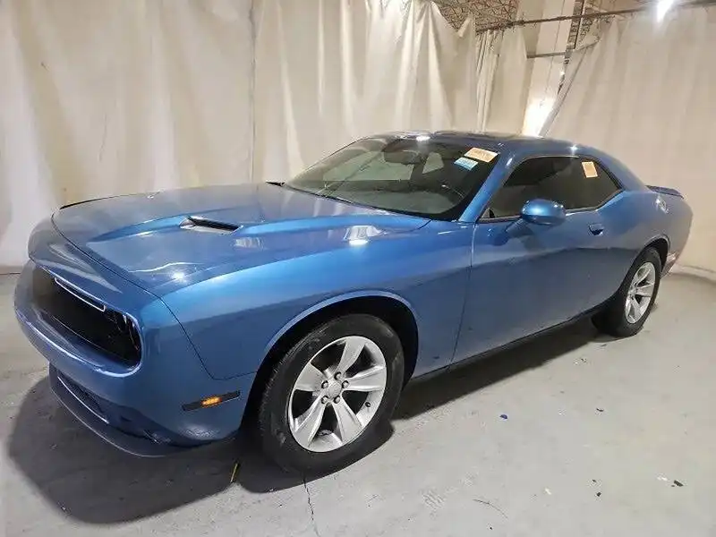 2020 Dodge Challenger SXT Auto's photo