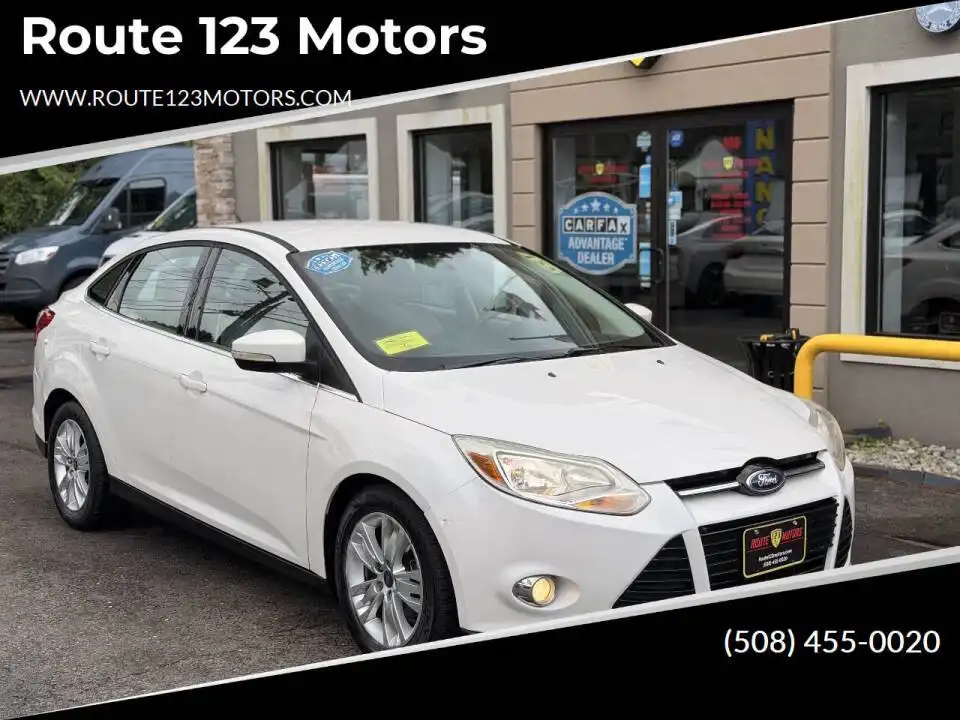 2012 Ford Focus Sedan SEL's photo