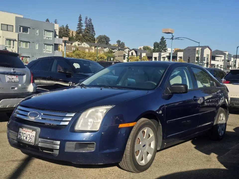 2007 Ford Fusion I4 S photo 3