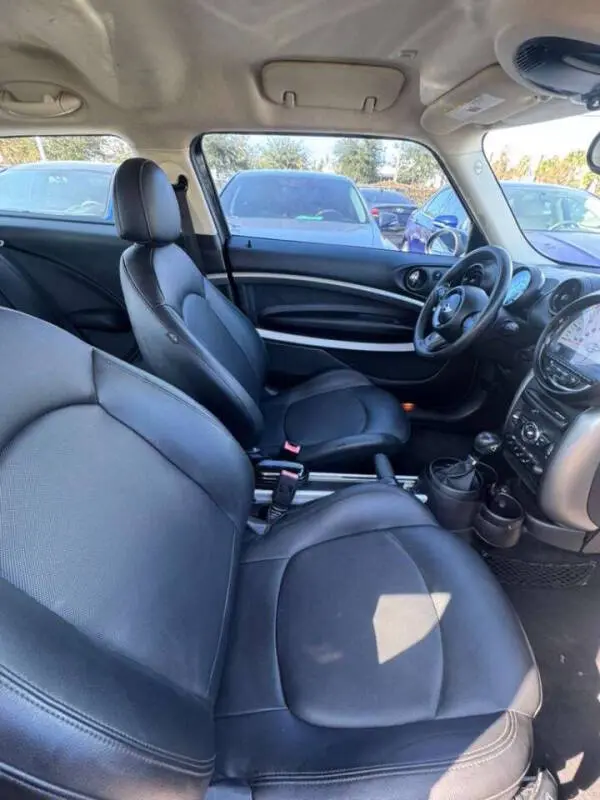 2014 MINI Paceman Base photo 4