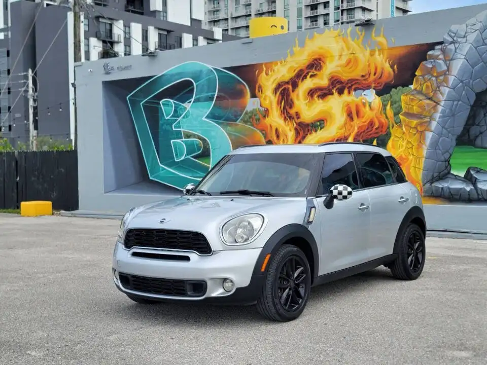 2012 MINI Countryman Countryman S's photo