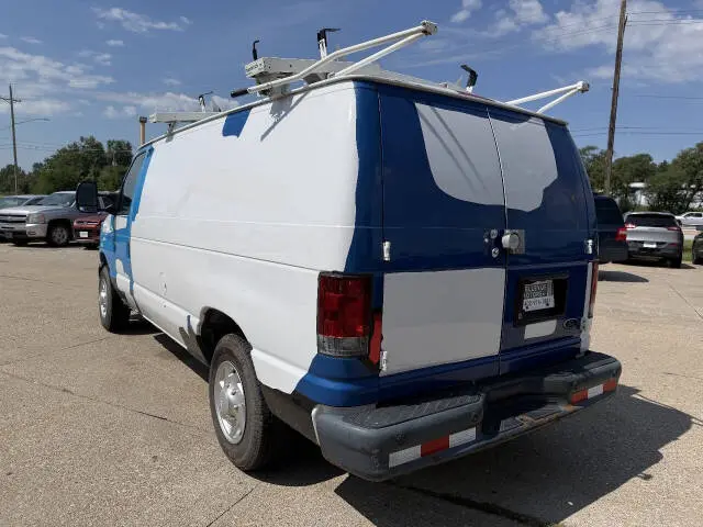 2013 Ford E-Series E-150 Van photo 4