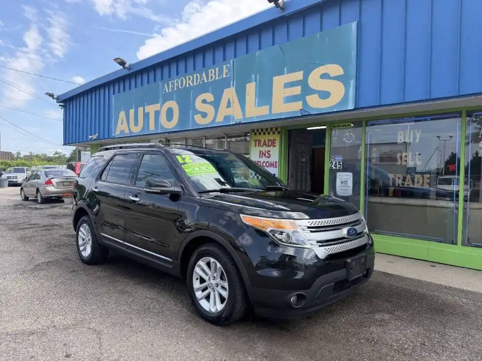 2012 Ford Explorer XLT 4WD's photo