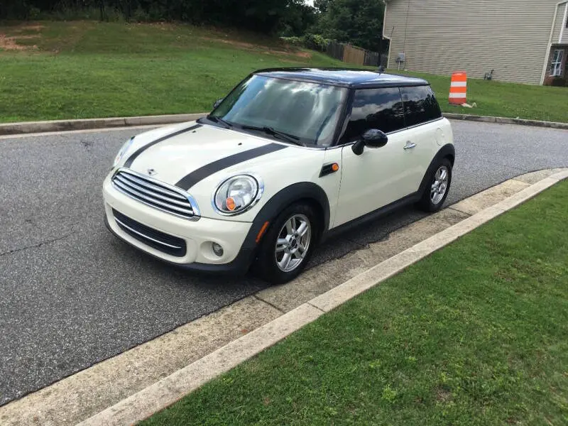 2012 MINI Cooper Base photo 4