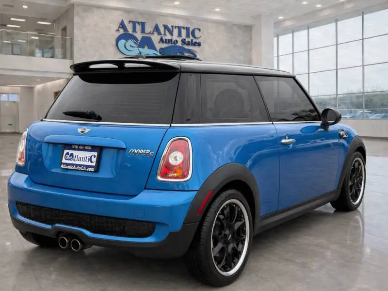2010 MINI Cooper S photo 5