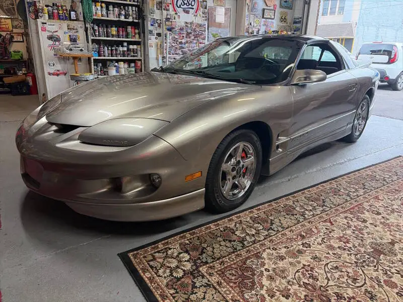 2000 Pontiac Firebird Base photo 1