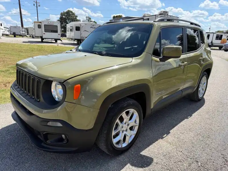 2015 Jeep Renegade Latitude FWD's photo