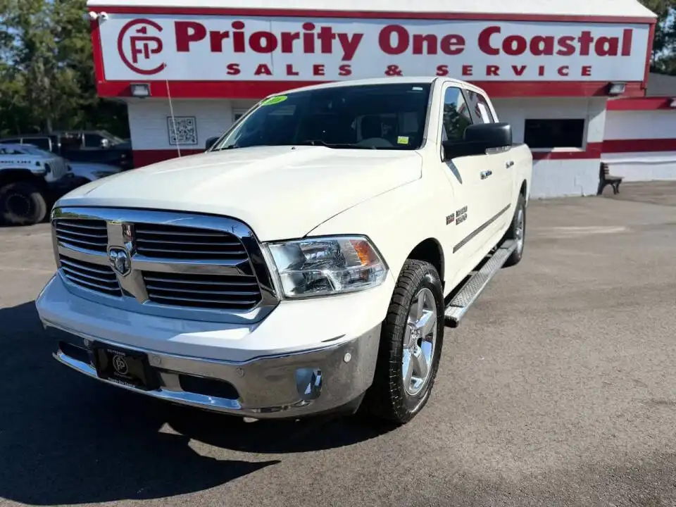 2016 RAM 1500 Lone Star Crew Cab 5'7's photo