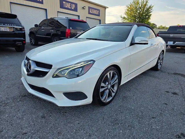 2015 Mercedes-Benz E-Class E400 photo 3
