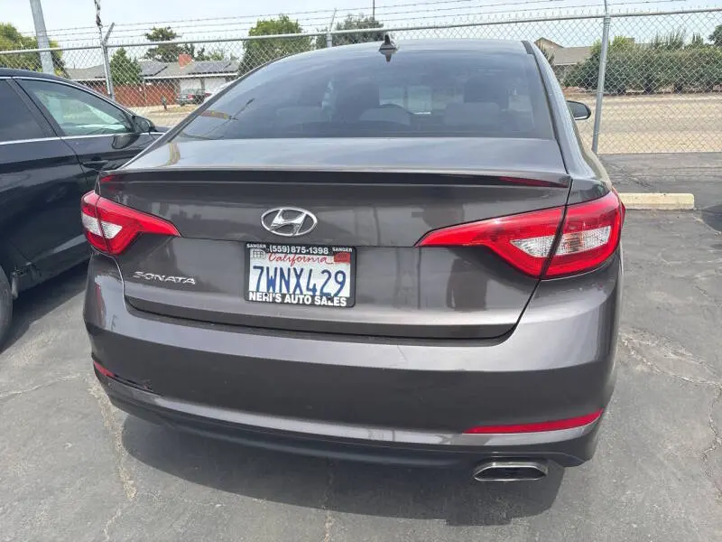 2017 Hyundai Sonata undefined photo 4