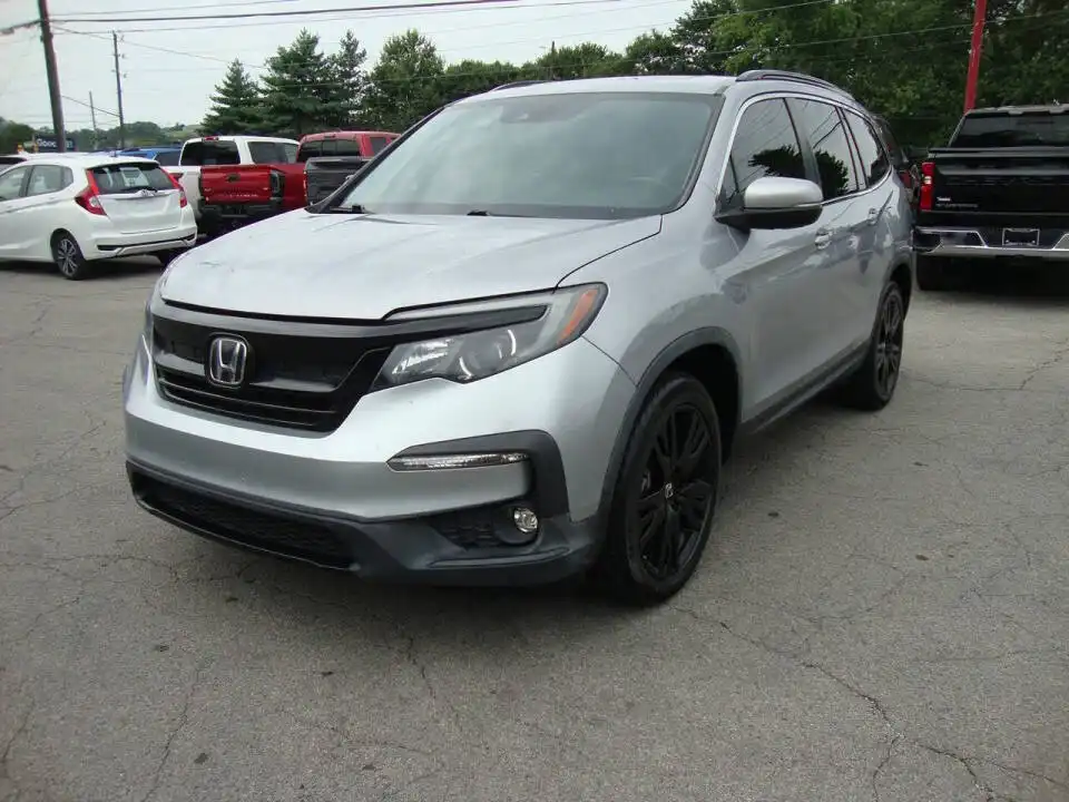 2022 Honda Pilot SE 2WD's photo