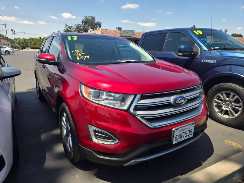 2017 Ford Edge SEL photo 3