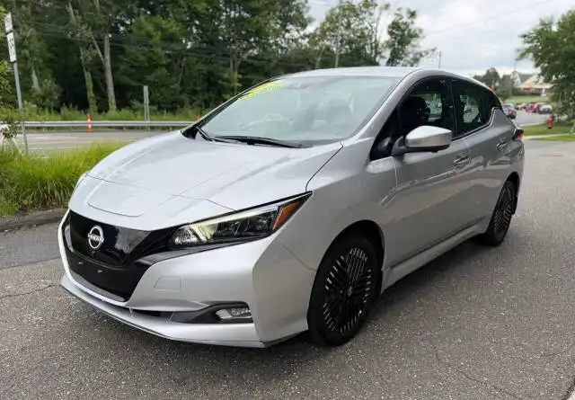 2024 Nissan Leaf SV Plus's photo