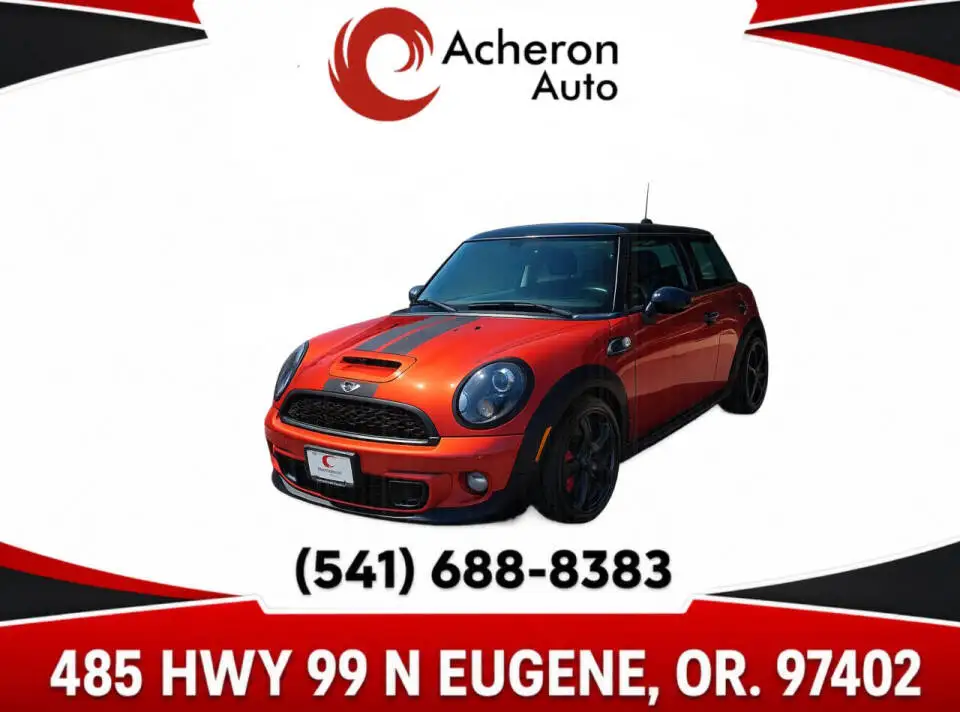 2013 MINI Cooper S photo 1