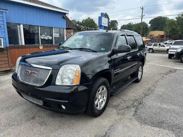 2007 GMC Yukon Denali's photo