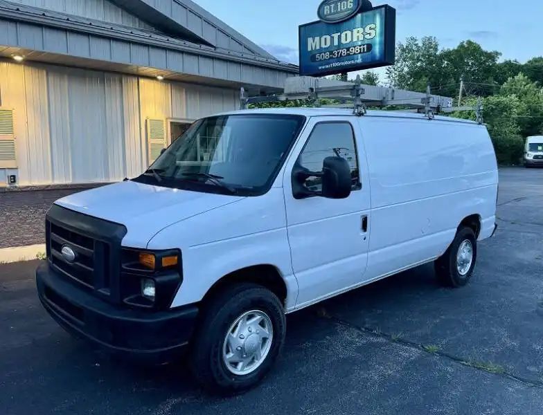 2014 Ford E-Series E-350 Super Duty's photo