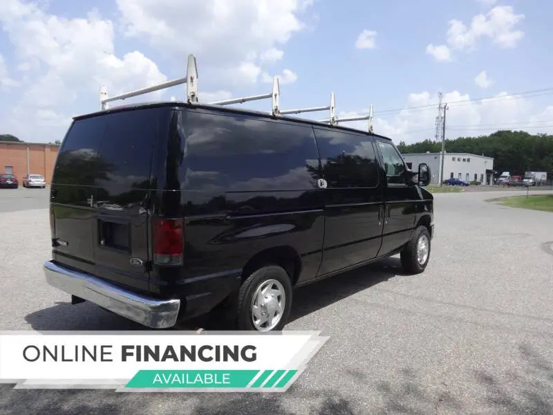 2013 Ford E-Series E-150 Van photo 3
